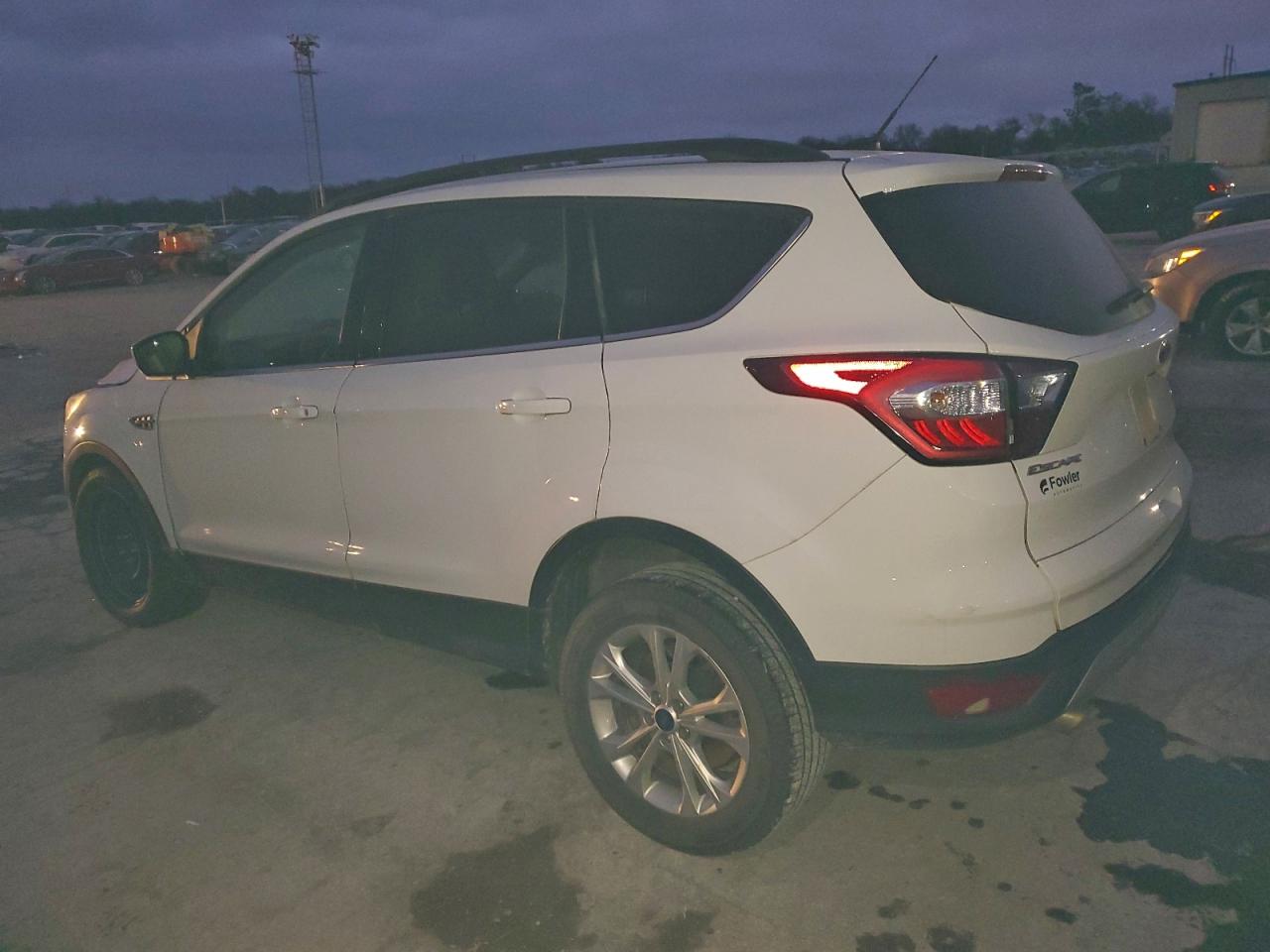 FORD ESCAPE SE