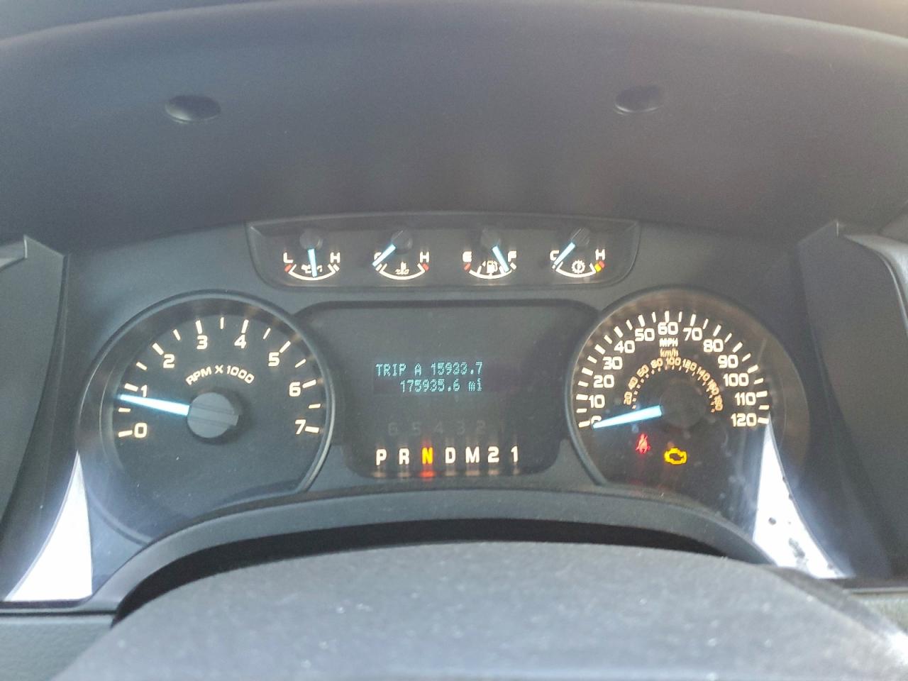 FORD F-150 SUPER CAB