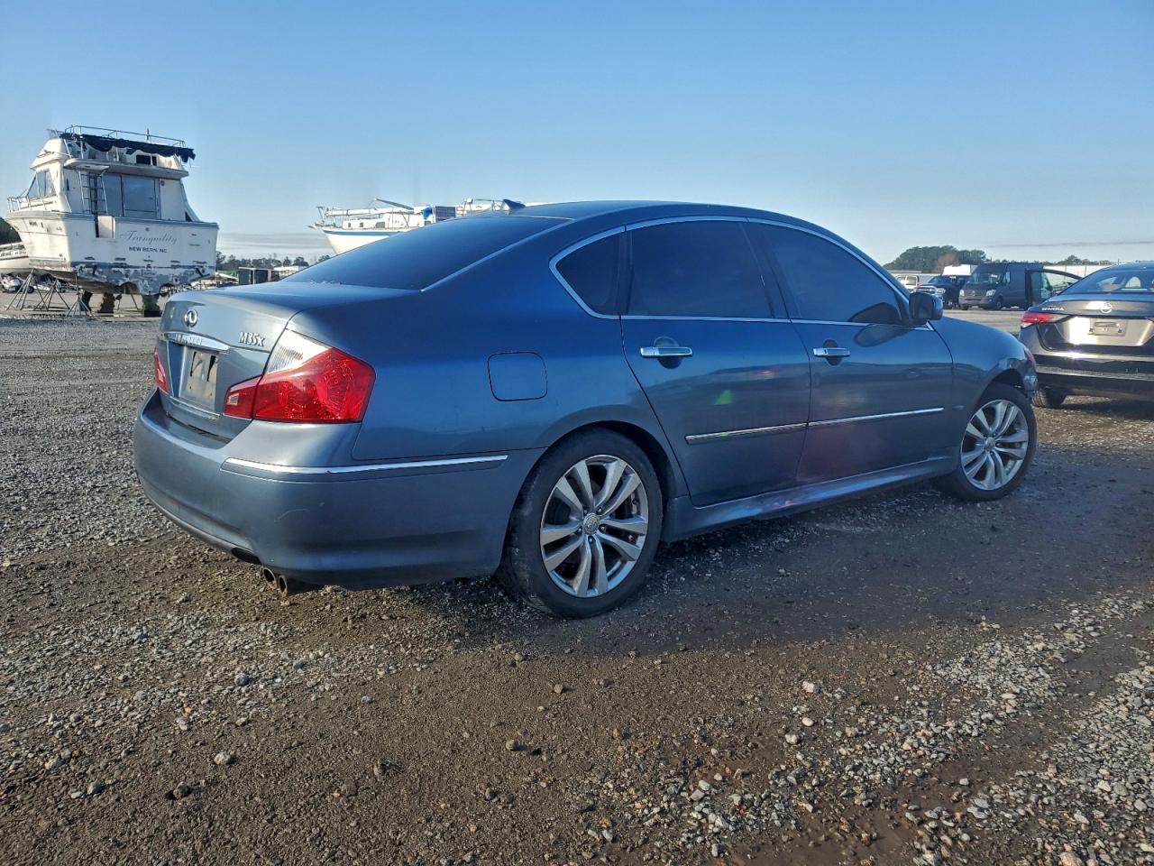 INFINITI M35 BASE