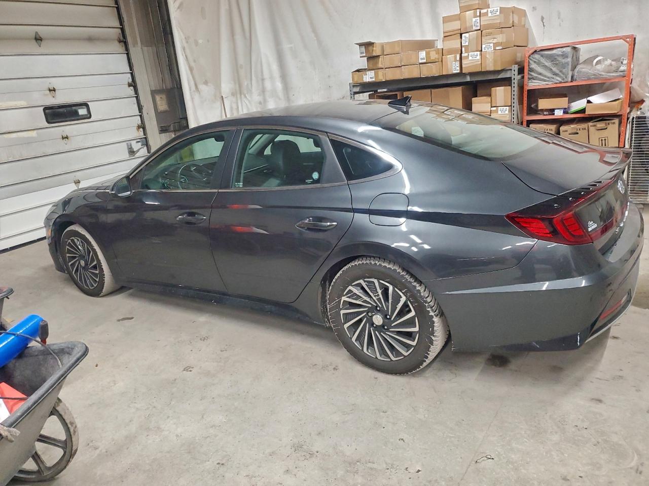 HYUNDAI SONATA HYBRID