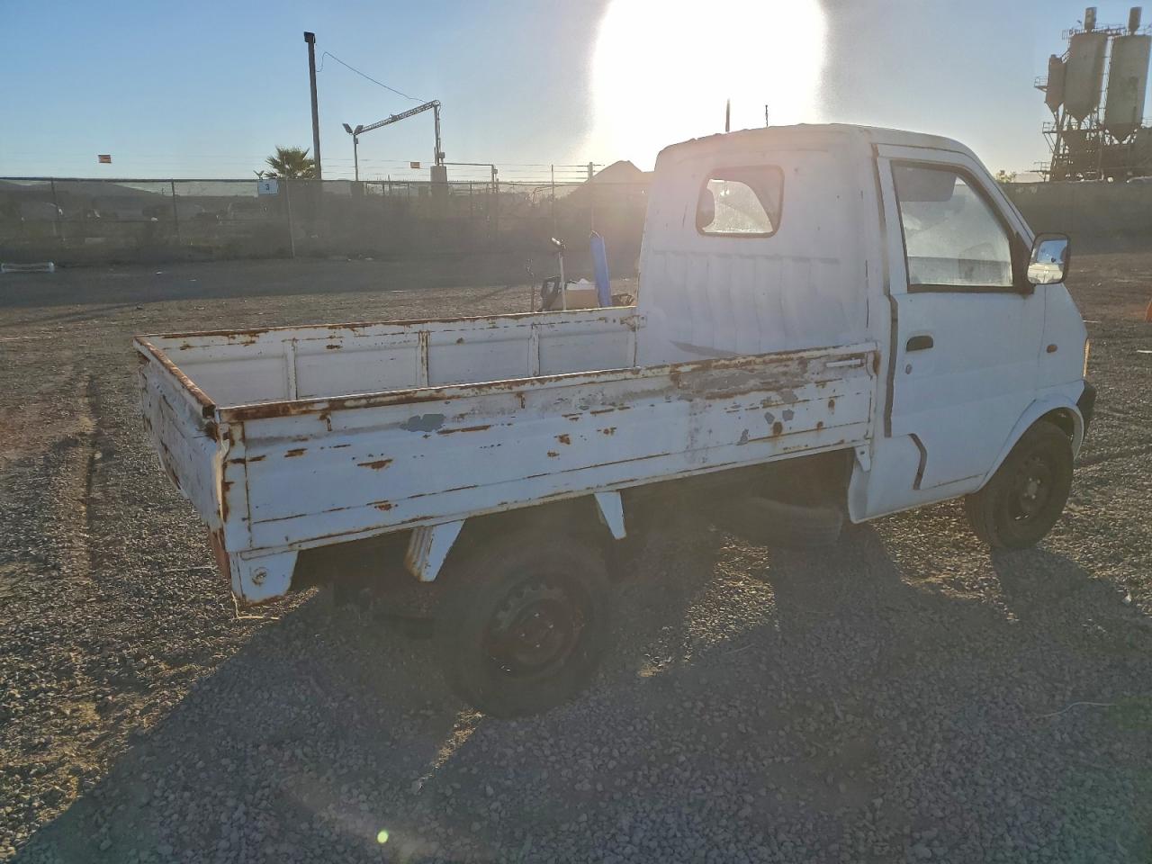 Lot #3311651218 2009 DAEWOO LANOS SE