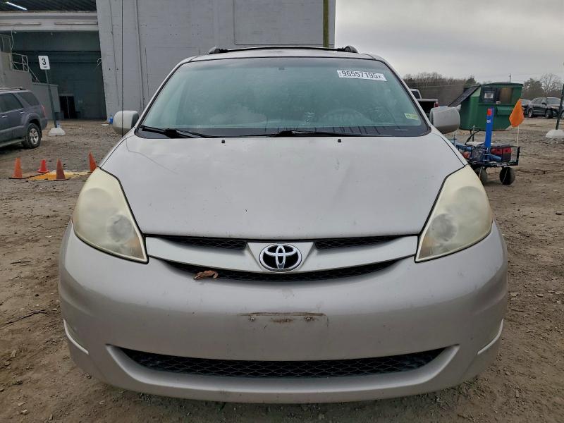 2009 TOYOTA SIENNA XLE #3312697211