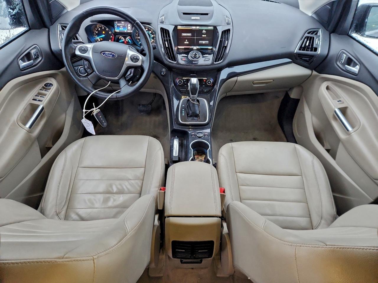 FORD ESCAPE TITANIUM