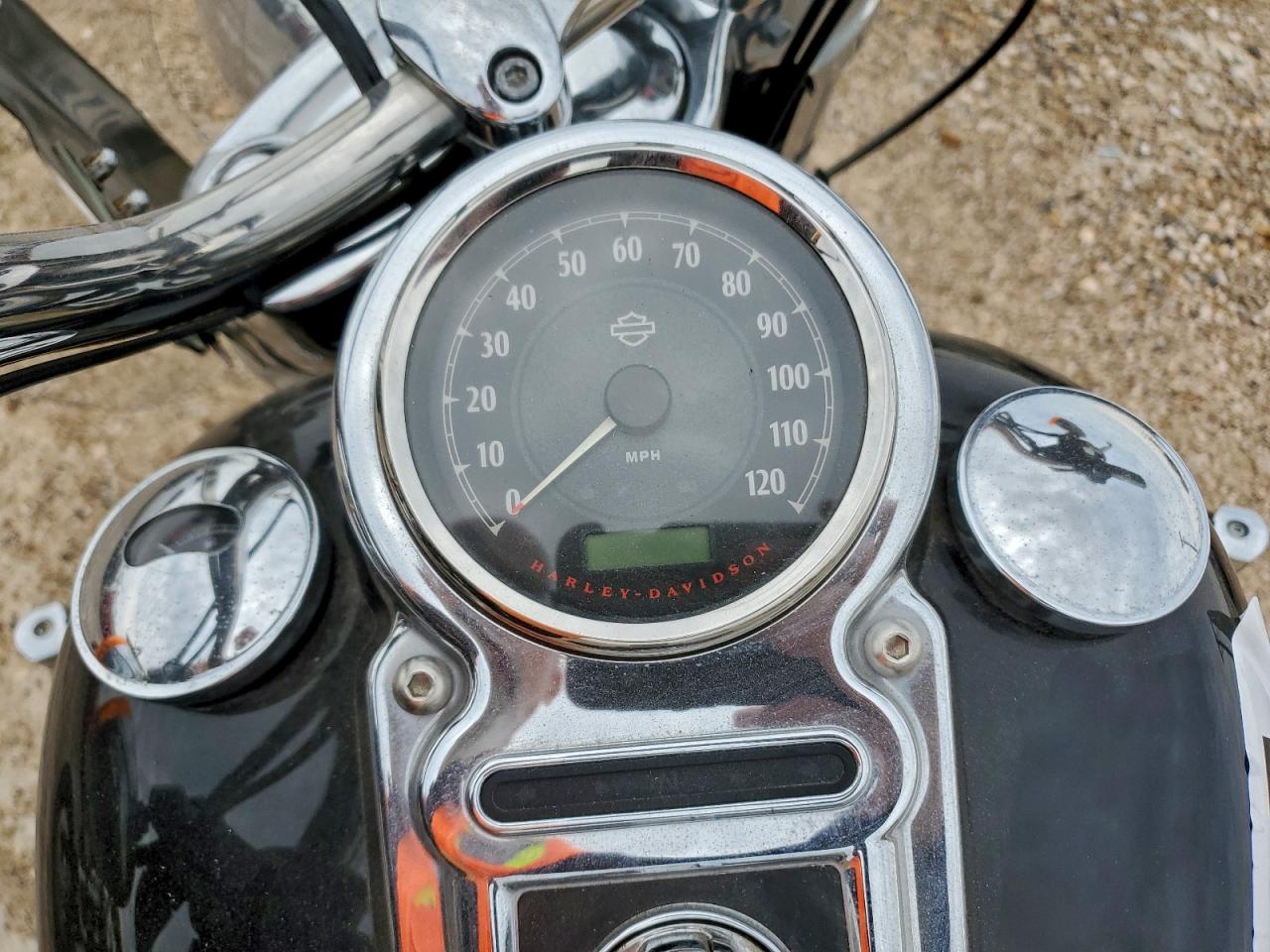 Lot #3304550476 2012 HARLEY-DAVIDSON FLD SWITCH