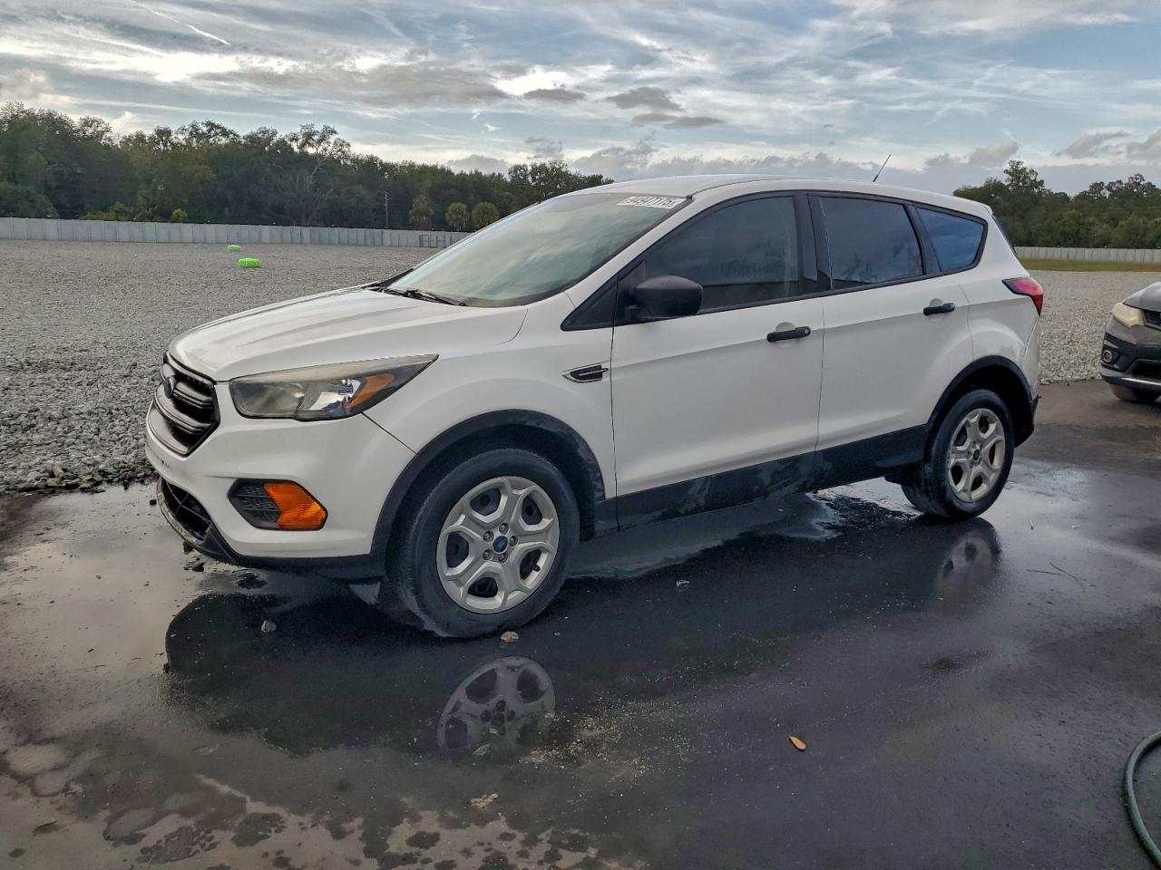 FORD ESCAPE S