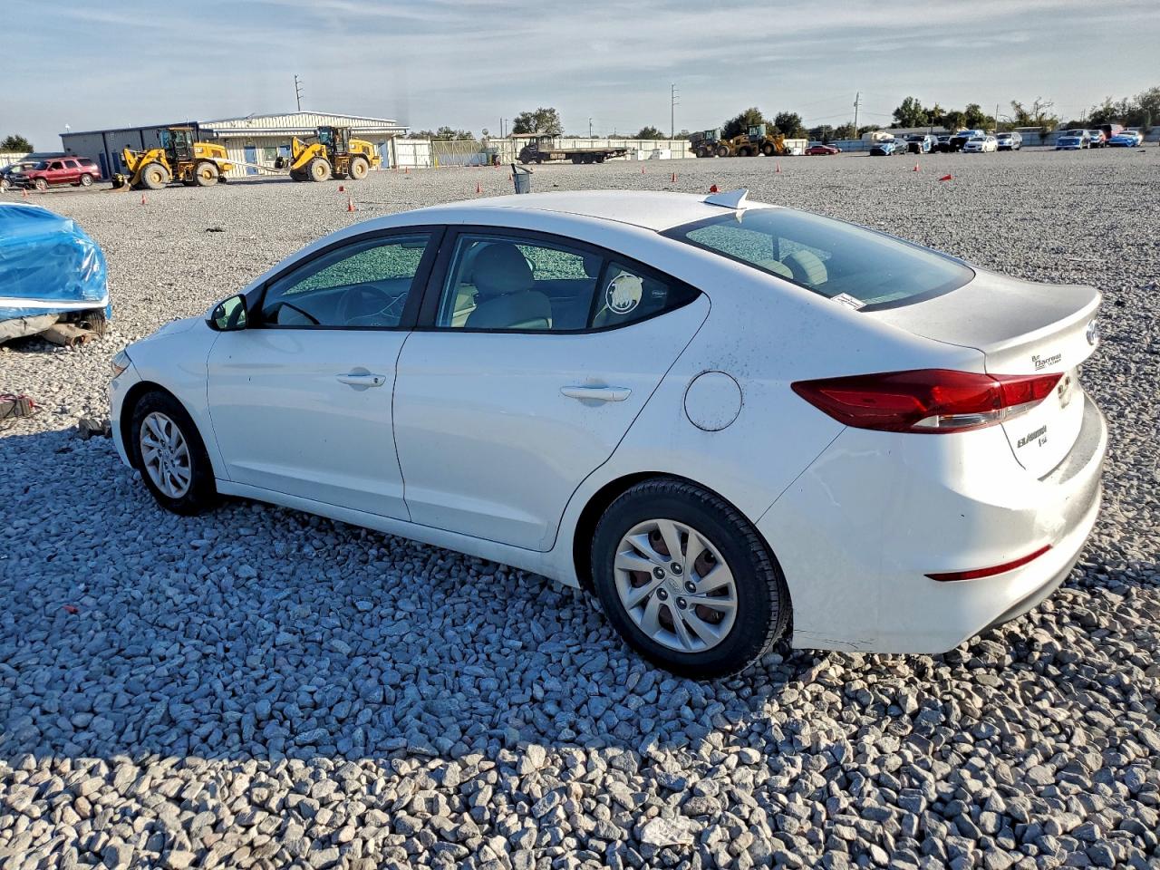 Lot #3305422465 2017 HYUNDAI ELANTRA SE
