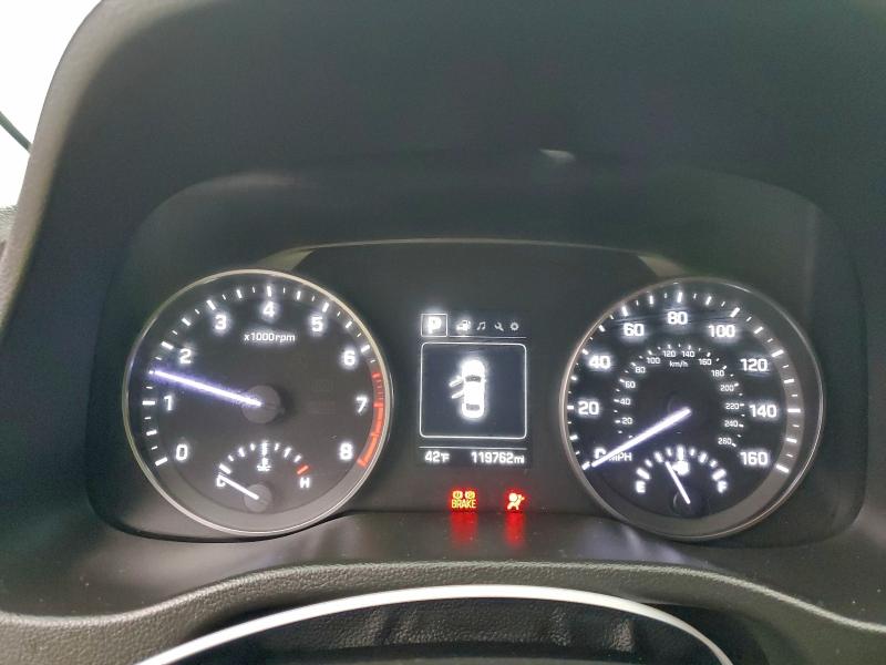 2018 HYUNDAI ELANTRA SE #3318054403