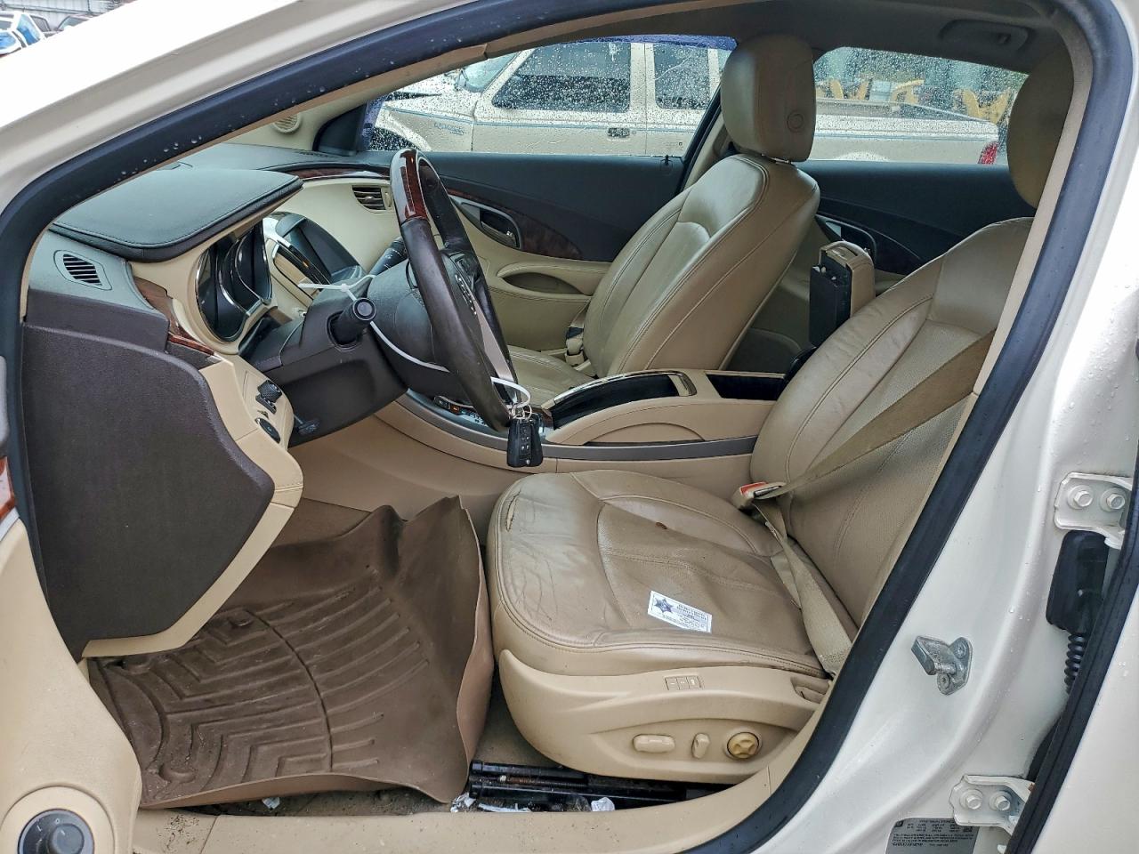 BUICK LACROSSE PREMIUM