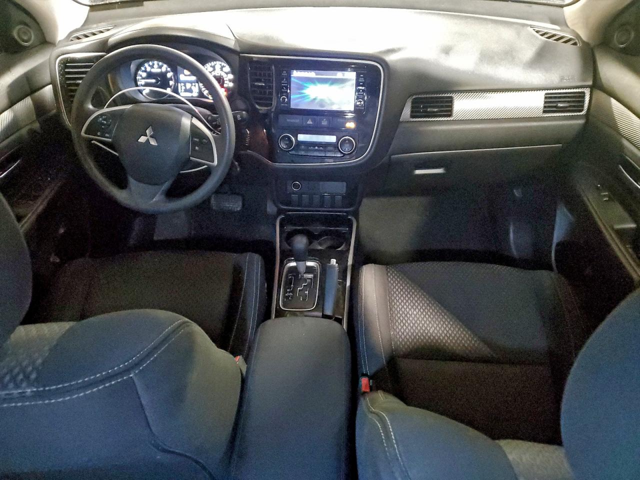 MITSUBISHI OUTLANDER ES