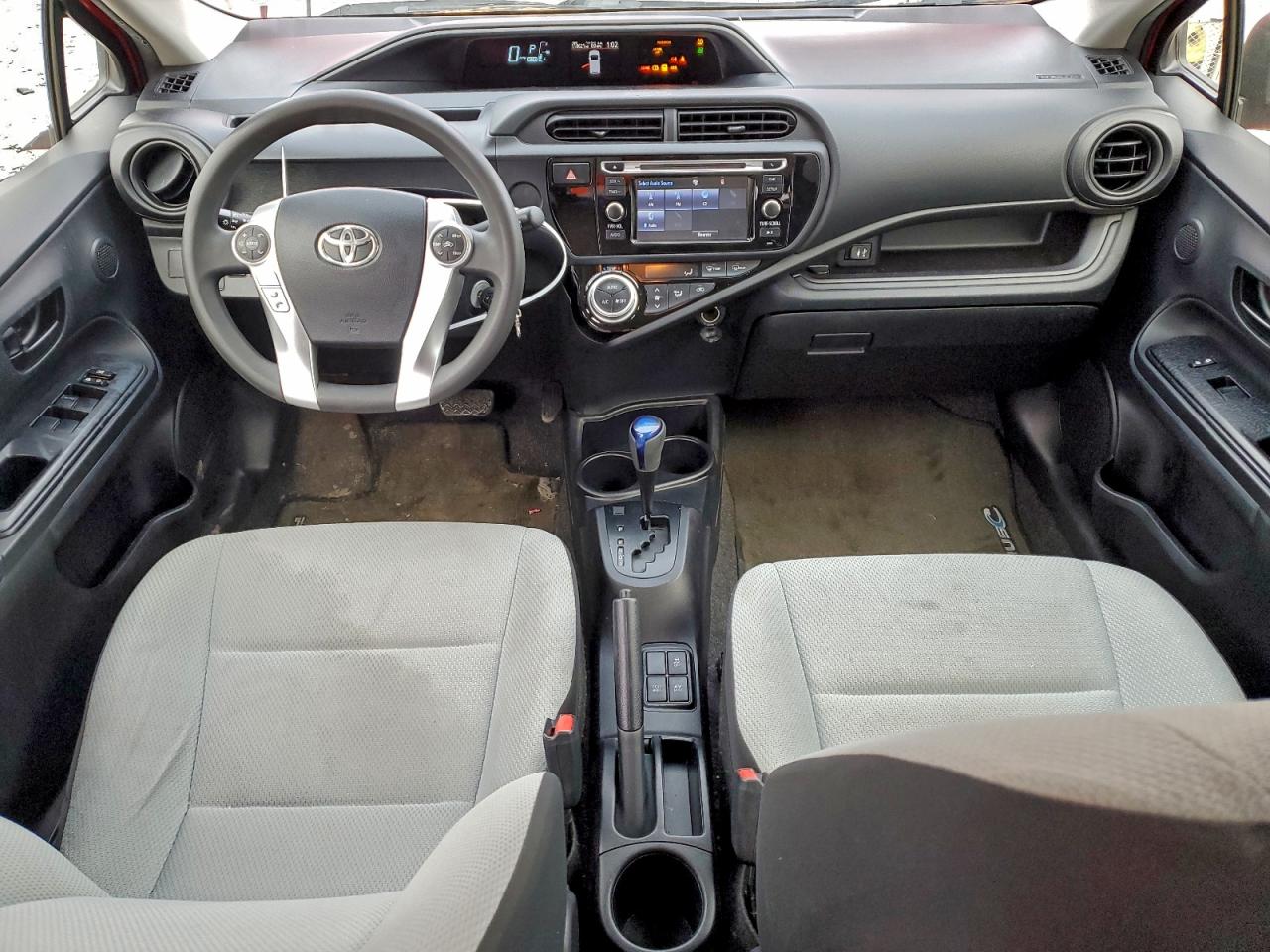 TOYOTA PRIUS C