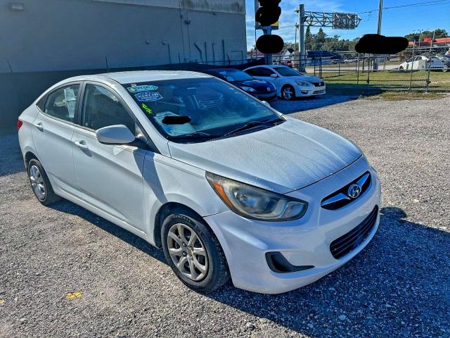 2013 HYUNDAI ACCENT GLS #3312675218