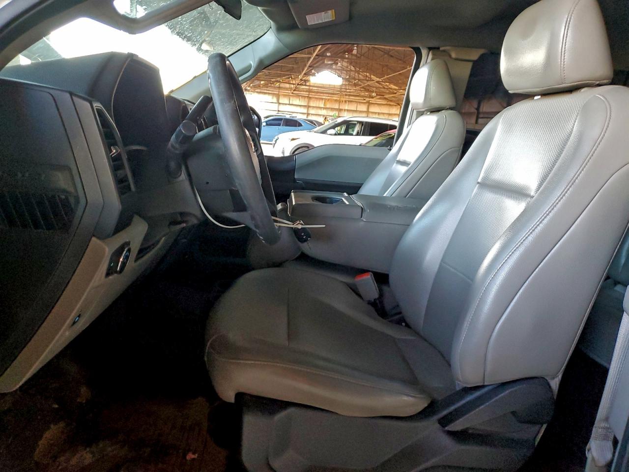 FORD F-150 SUPER CAB