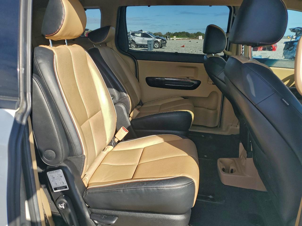 Lot #3316011812 2016 KIA SEDONA EX