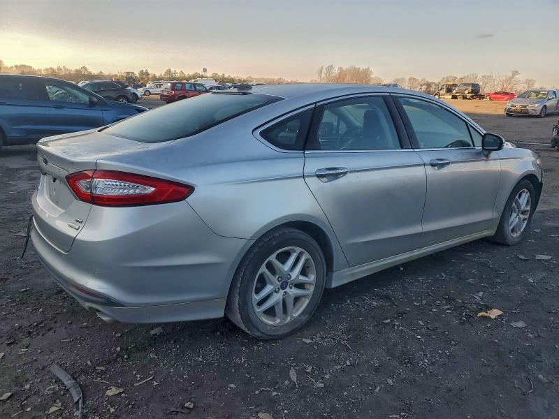 2015 FORD FUSION SE #3309455003