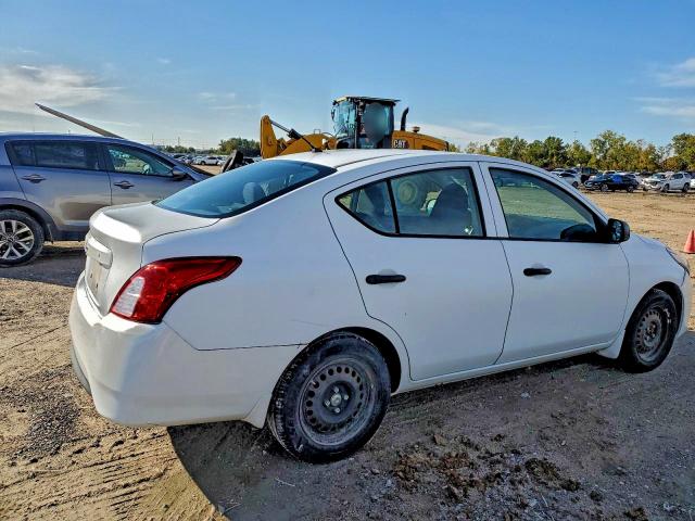 2015 NISSAN VERSA S #3311451237