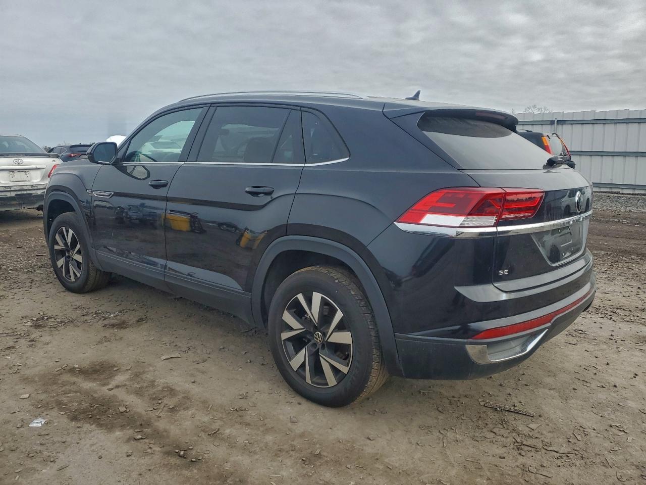 VOLKSWAGEN ATLAS CROSS SPORT SE