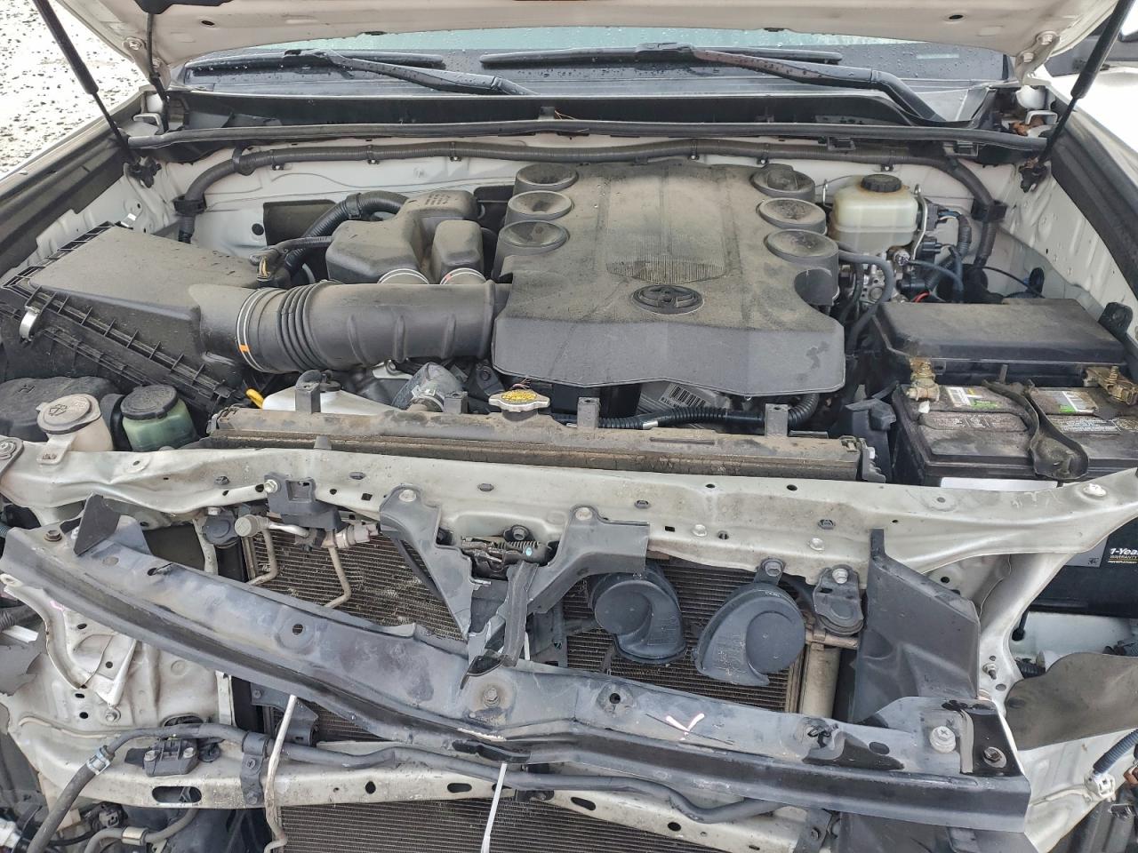 TOYOTA 4RUNNER SR5/SR5 PREMIUM