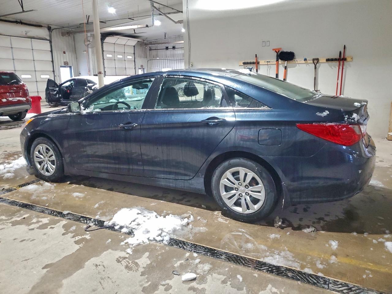 Lot #3302715031 2012 HYUNDAI SONATA GLS