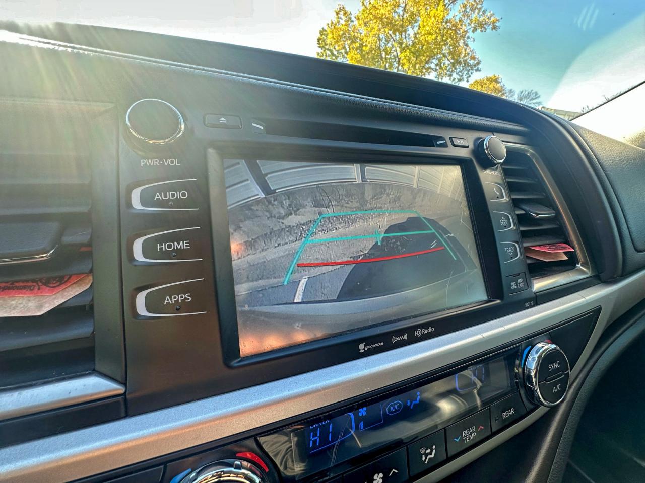 Lot #3315554782 2018 TOYOTA HIGHLANDER