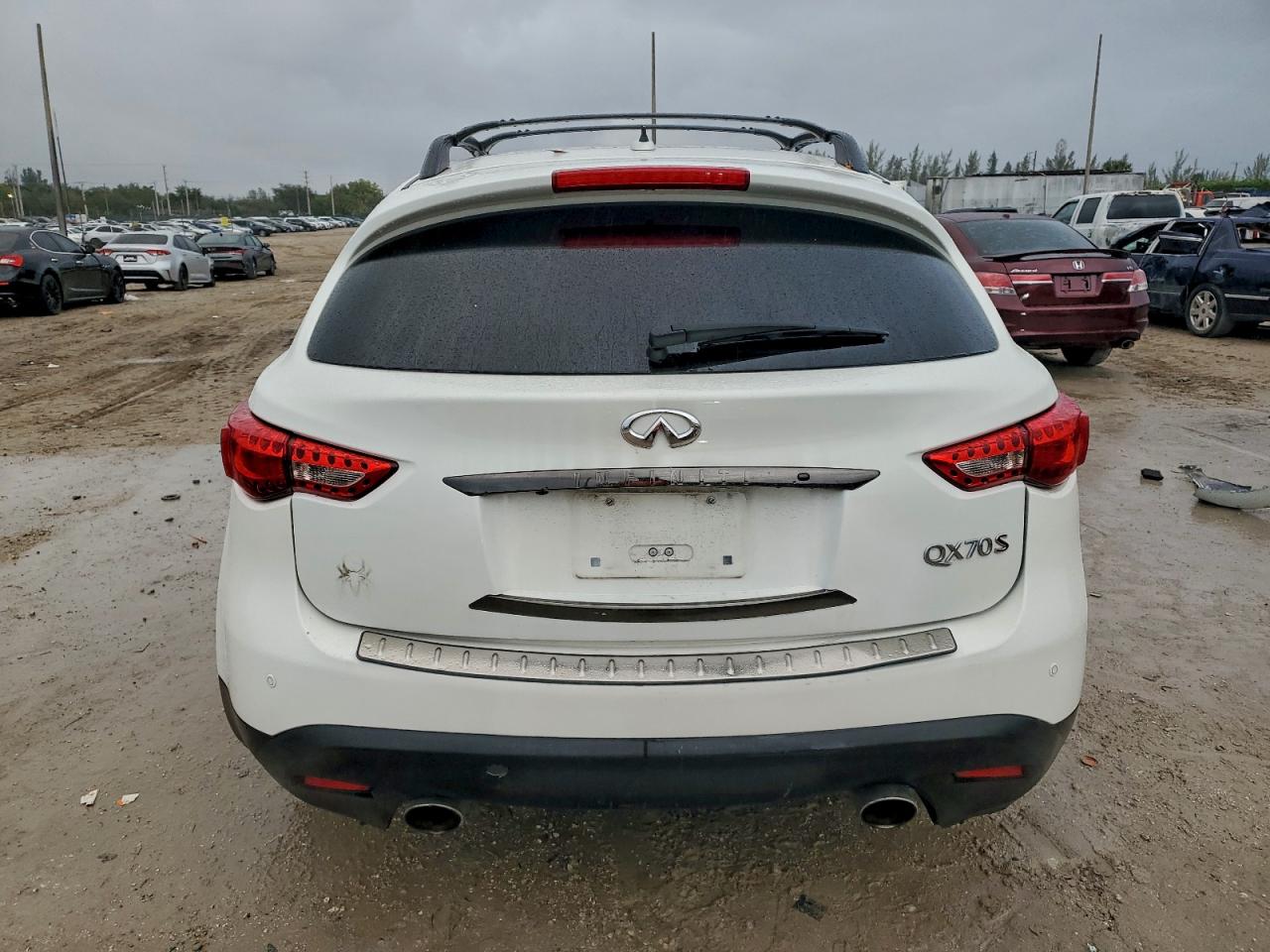 INFINITI QX70