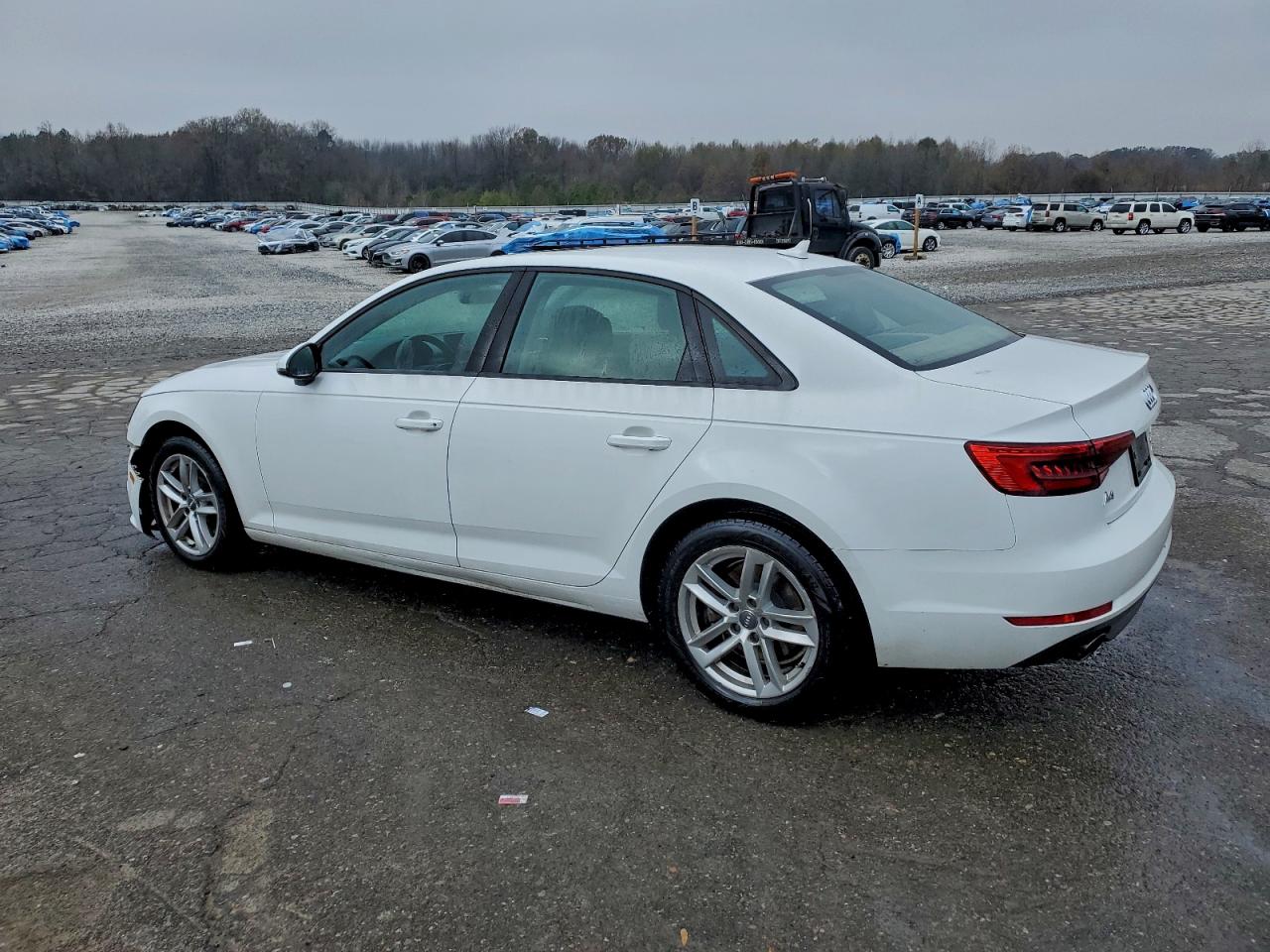 AUDI A4 ULTRA PREMIUM