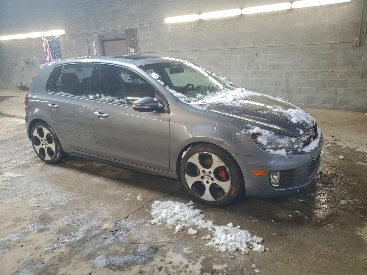 VOLKSWAGEN GOLF GTI