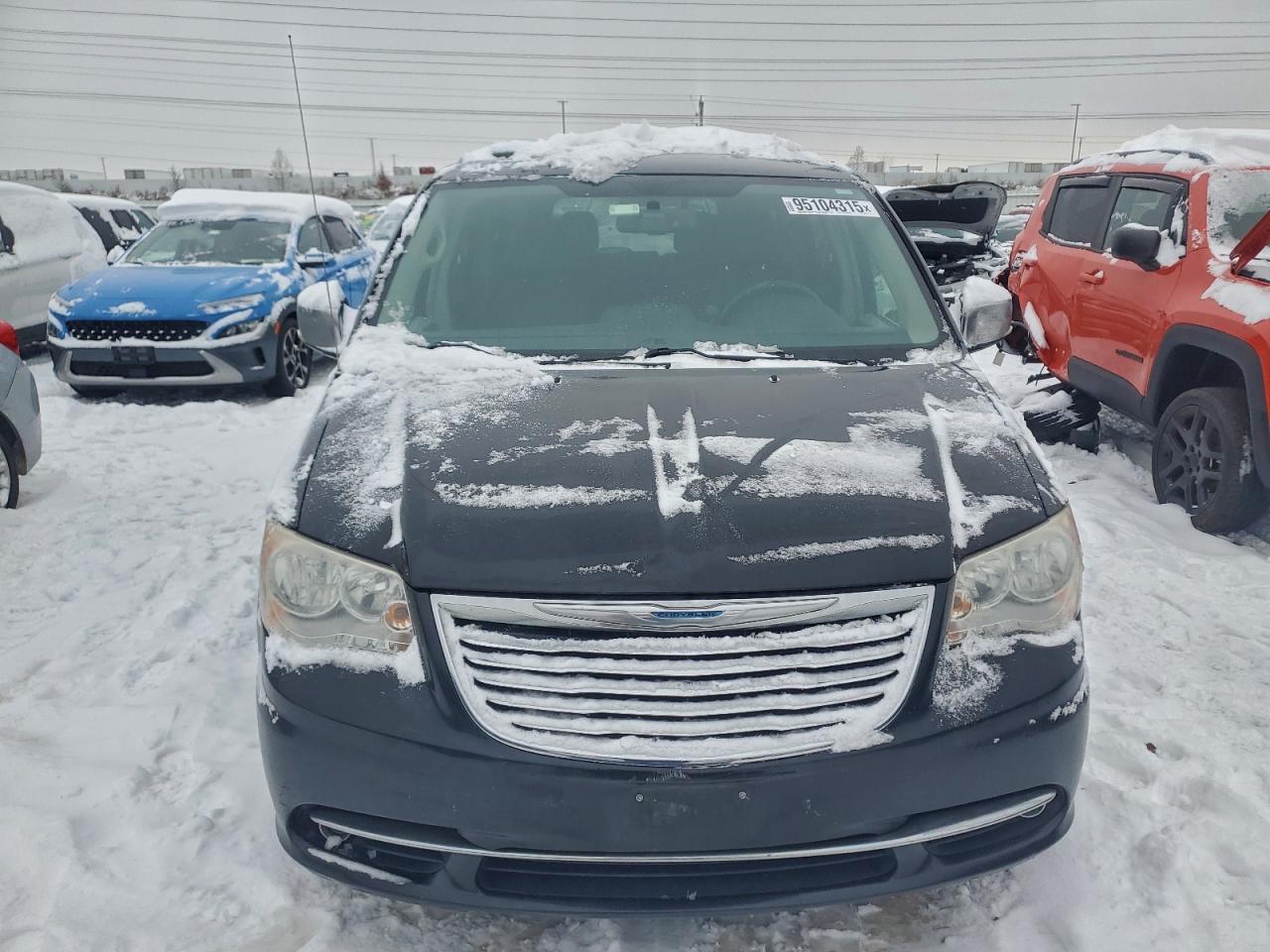 CHRYSLER TOWN & COUNTRY TOURING L