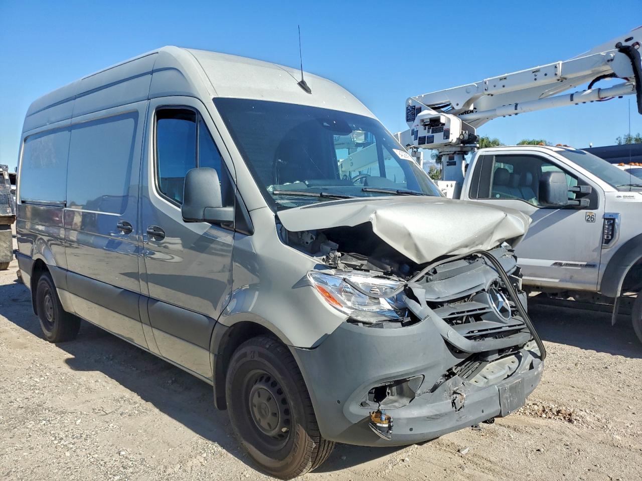 MERCEDES-BENZ SPRINTER 2500