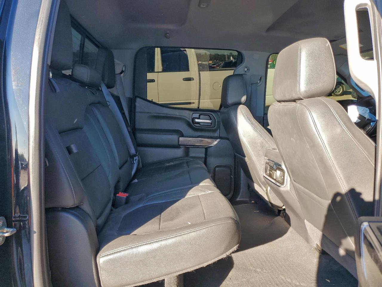 CHEVROLET SILVERADO C1500 LTZ