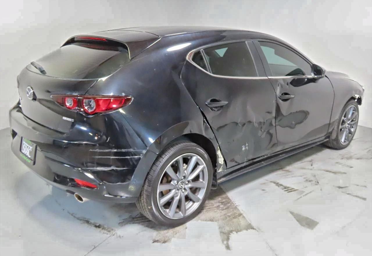 Lot #3310955846 2021 MAZDA 3 SELECT