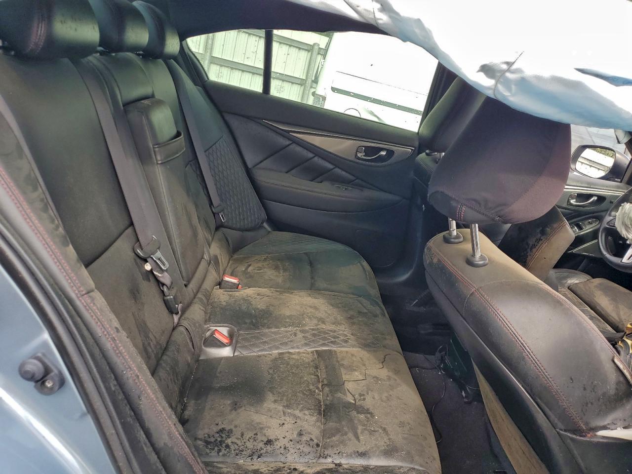 INFINITI Q50 RED SPORT 400