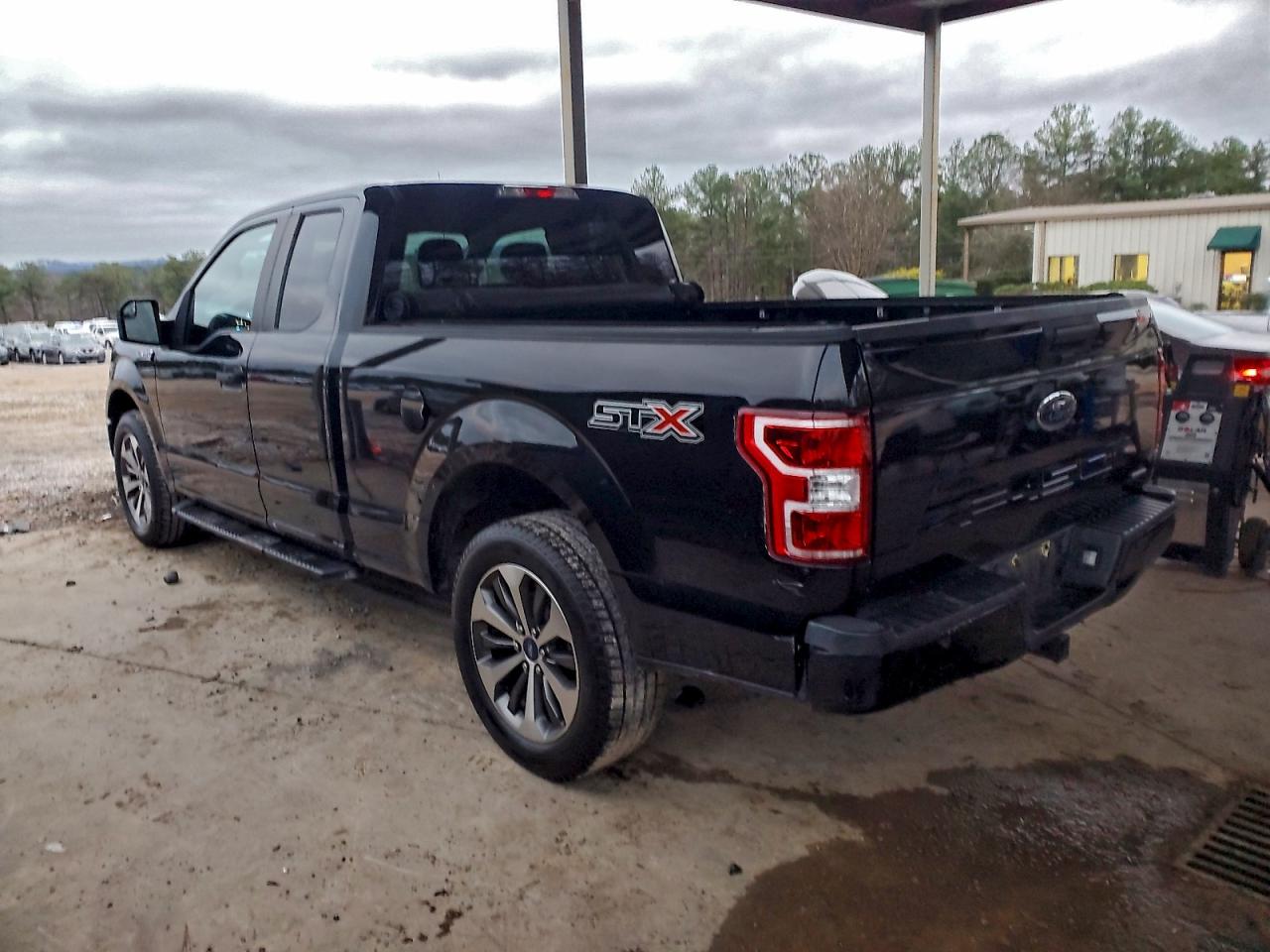 FORD F-150 SUPER CAB