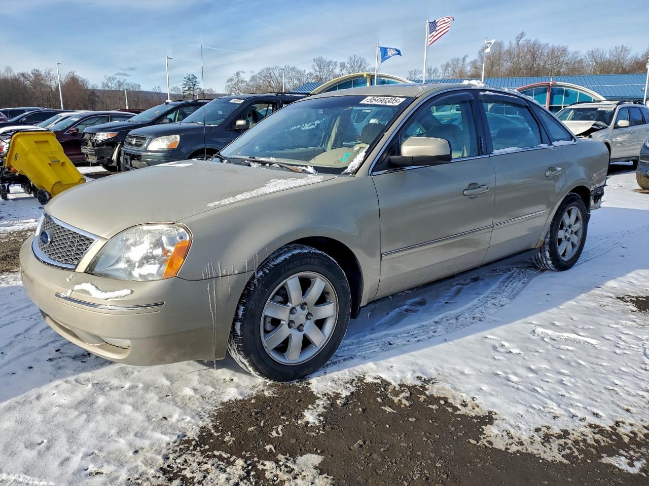 Lot #3316838670 2005 FORD FIVE HUNDR