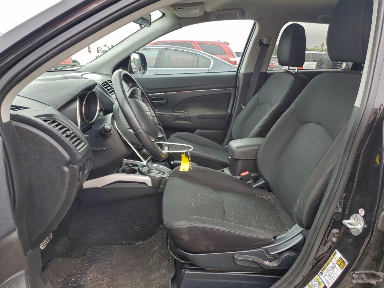 MITSUBISHI OUTLANDER ES