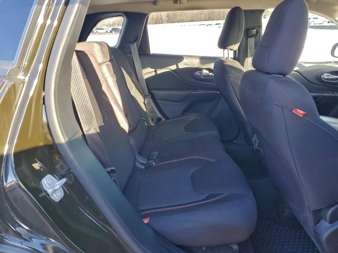 JEEP GRAND CHEROKEE LATITUDE