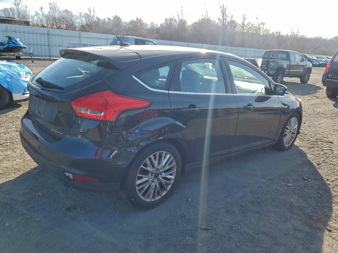 FORD FOCUS TITANIUM