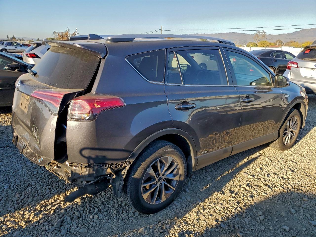 TOYOTA RAV4 LE
