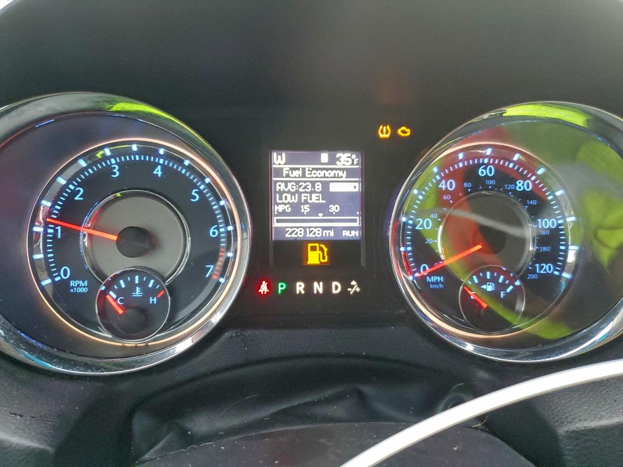 CHRYSLER TOWN & COUNTRY TOURING