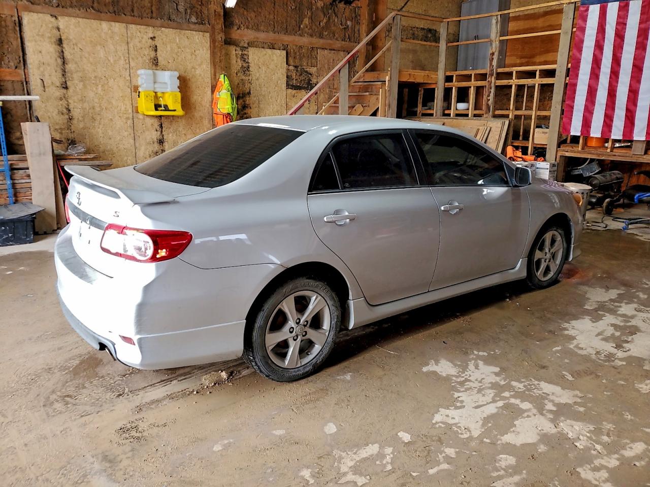 TOYOTA COROLLA BASE