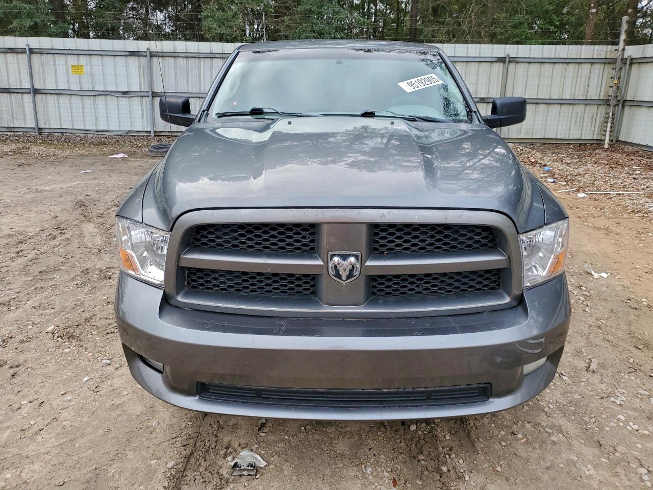 DODGE RAM 1500 ST