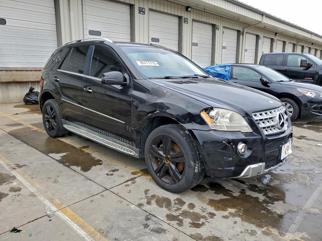 MERCEDES-BENZ M-CLASS 550 4MATIC