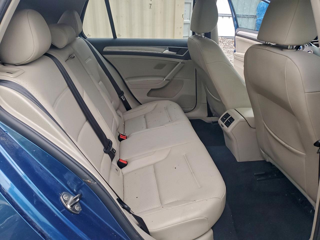 VOLKSWAGEN GOLF S/SE