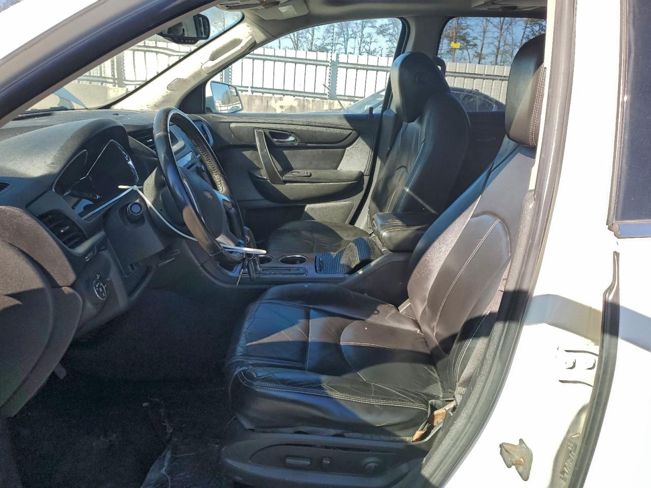 CHEVROLET TRAVERSE LT