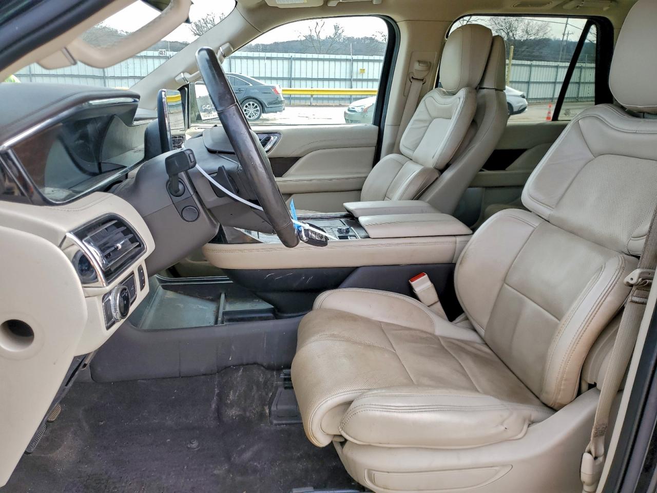 LINCOLN NAVIGATOR RESERVE