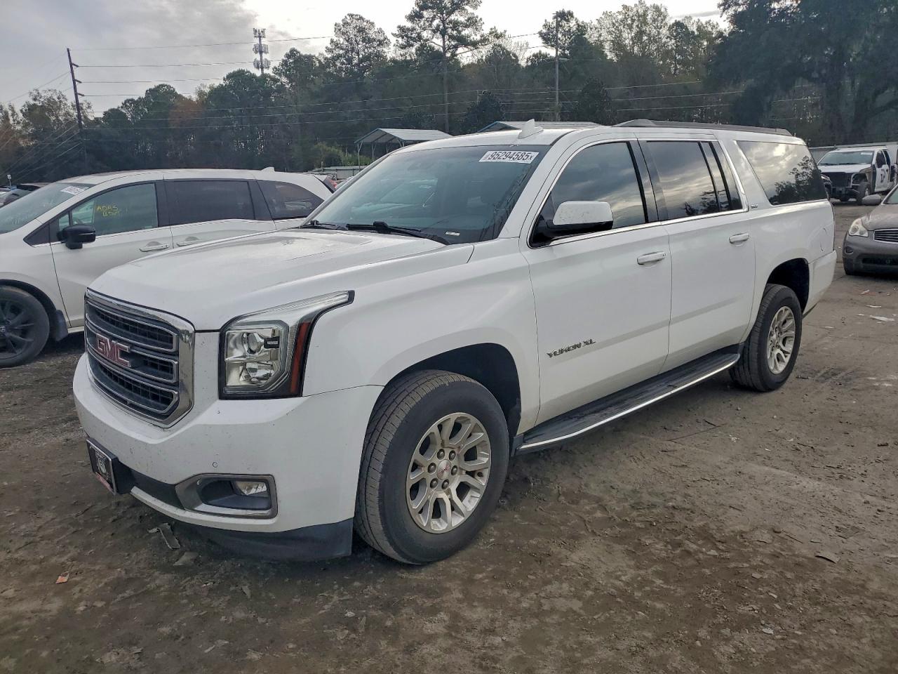 GMC YUKON C1500 SLT