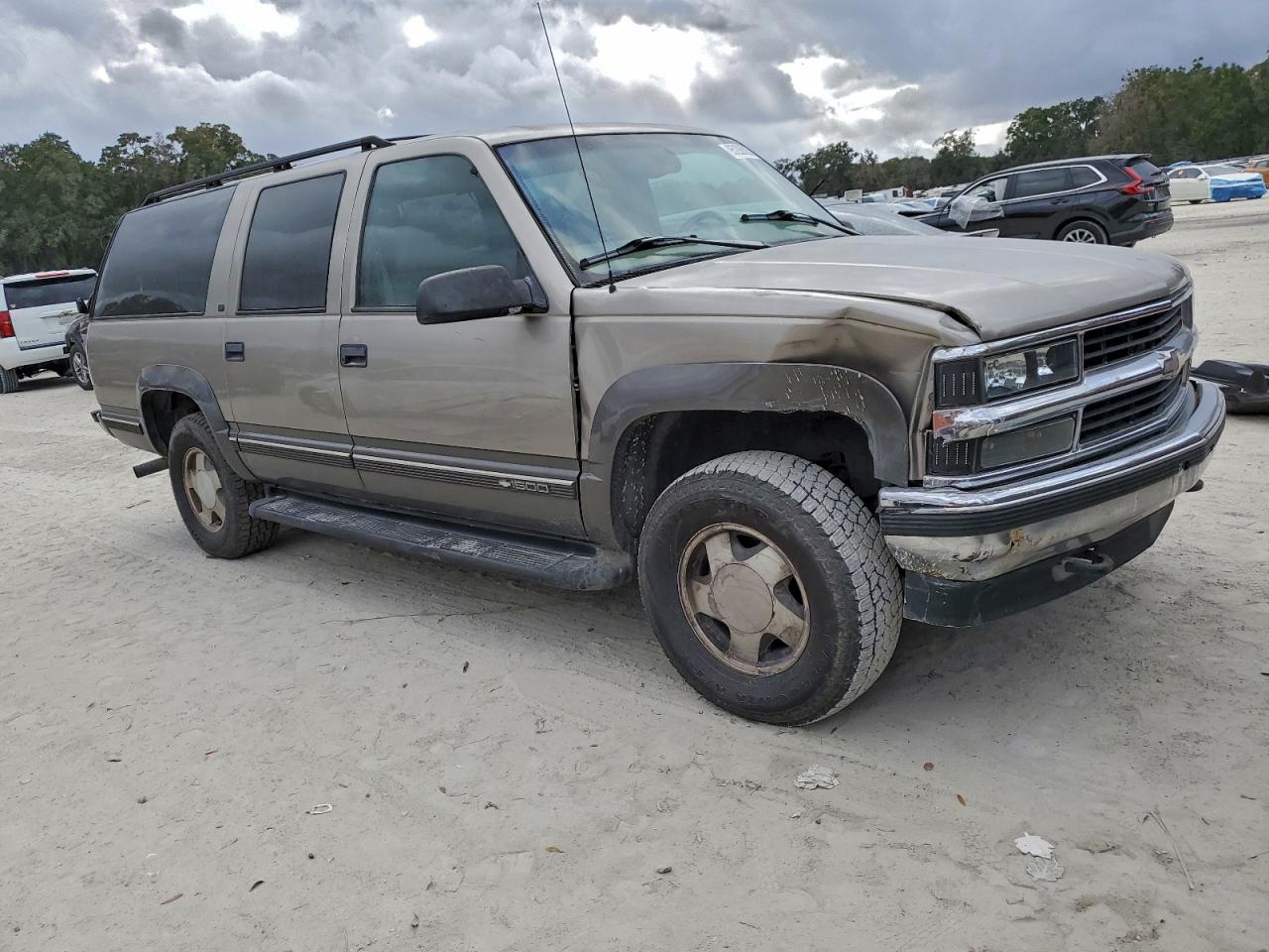 Lot #3302855956 1999 CHEVROLET SUBURBAN K