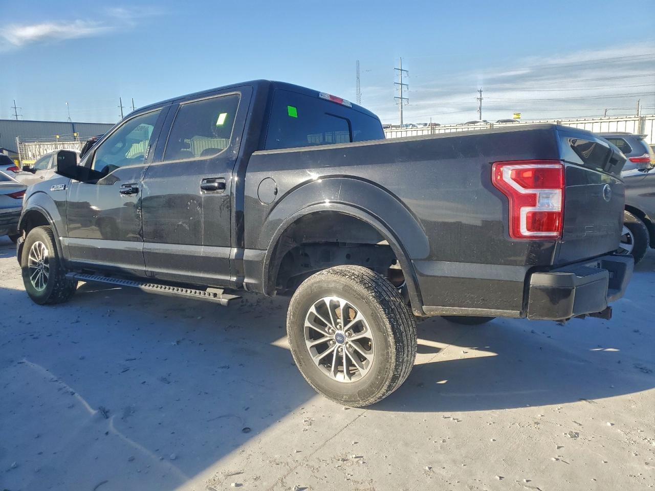 FORD F-150 SUPERCREW