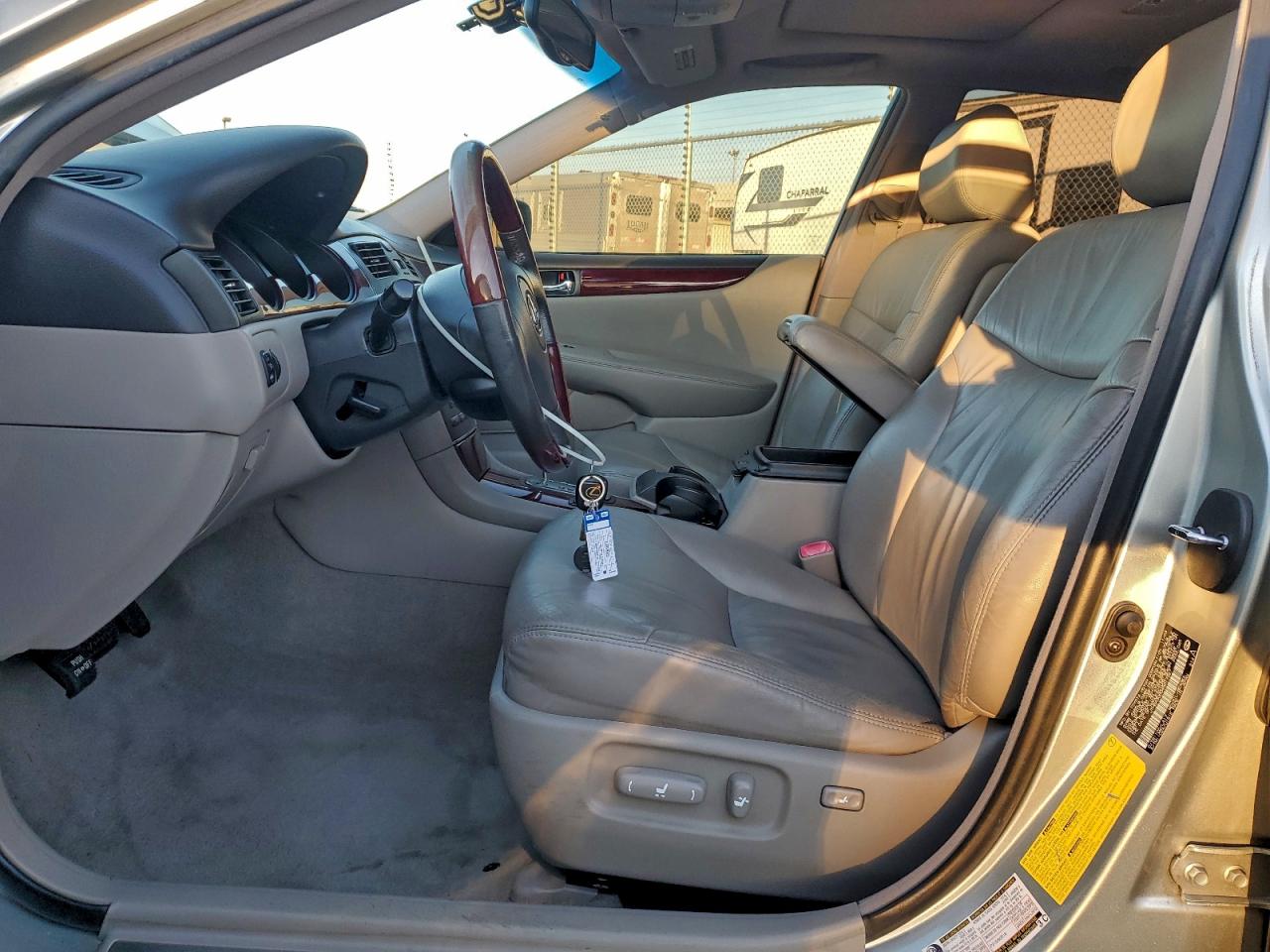 Lexus Es 330 Image 7