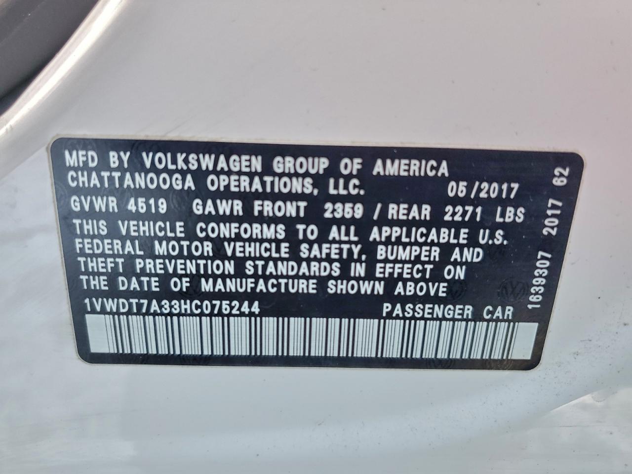 VOLKSWAGEN PASSAT R-LINE