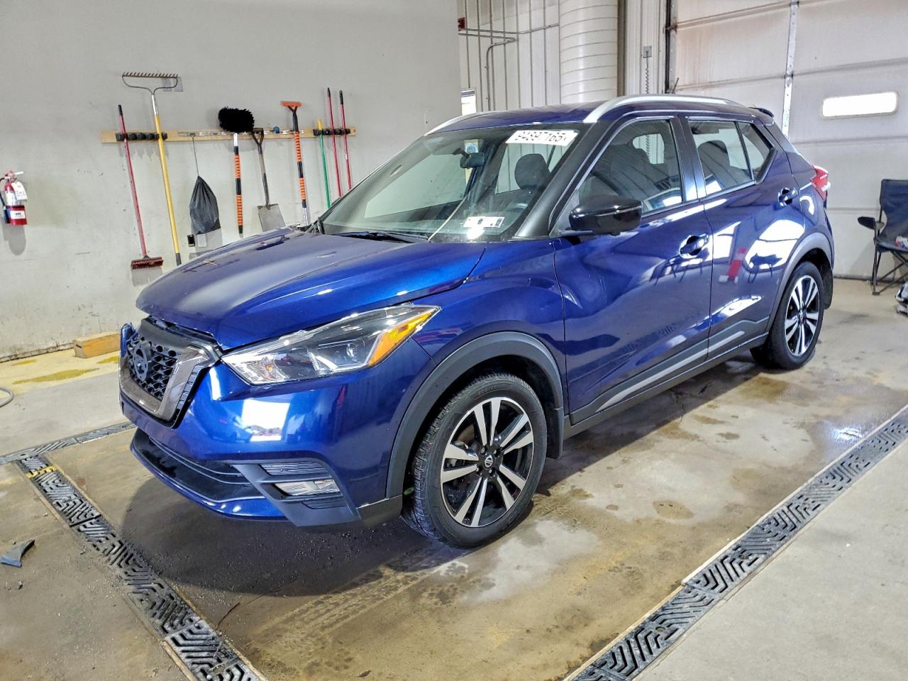 NISSAN KICKS S
